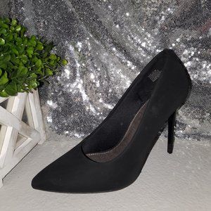 Womens' Black Heel, 7.5